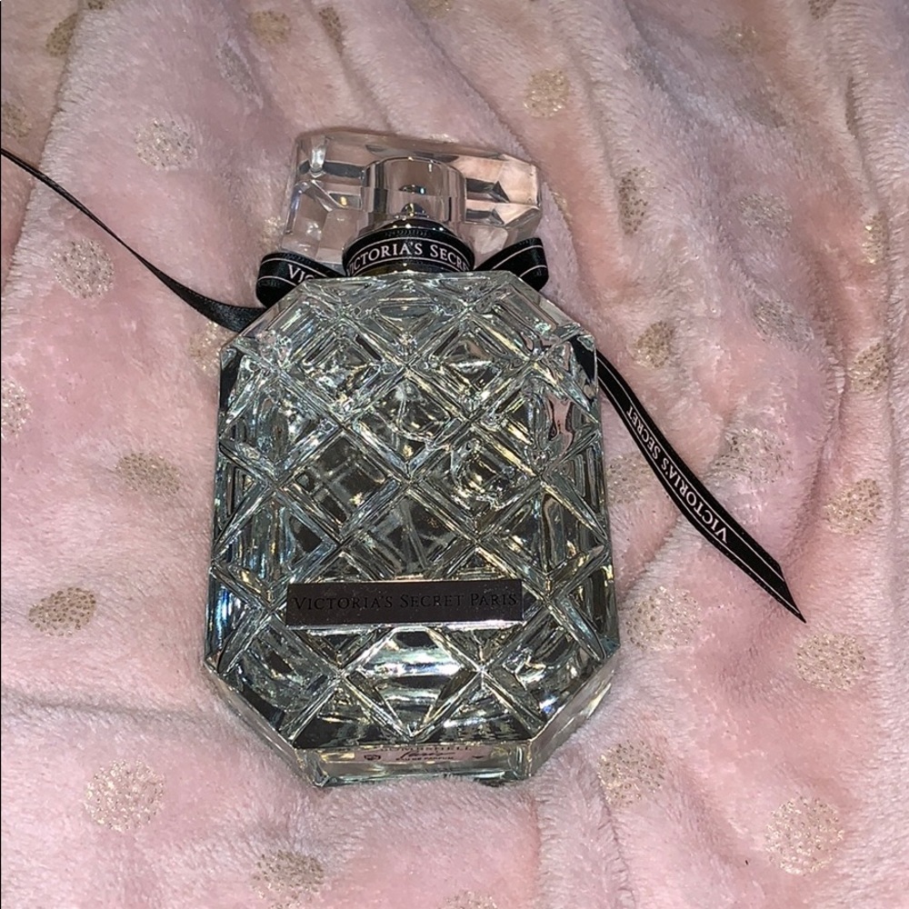 Victoria secret bombshell Paris